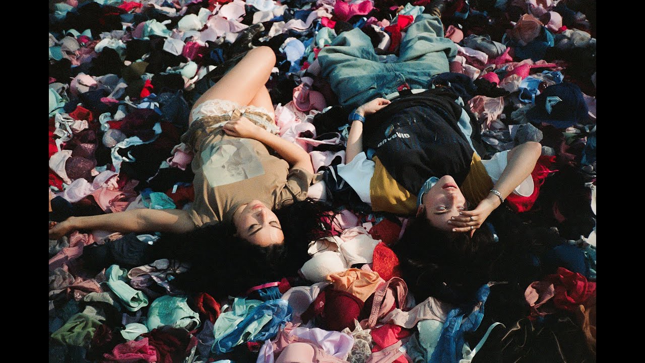 Charli XCX and Billie Eilish in the Guess music video