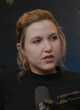 Taylor Tomlinson – Net Worth, After Midnight Host & Comedian, Wiki & Biography 2026