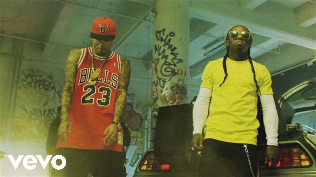 Chris Brown live performance arena concert