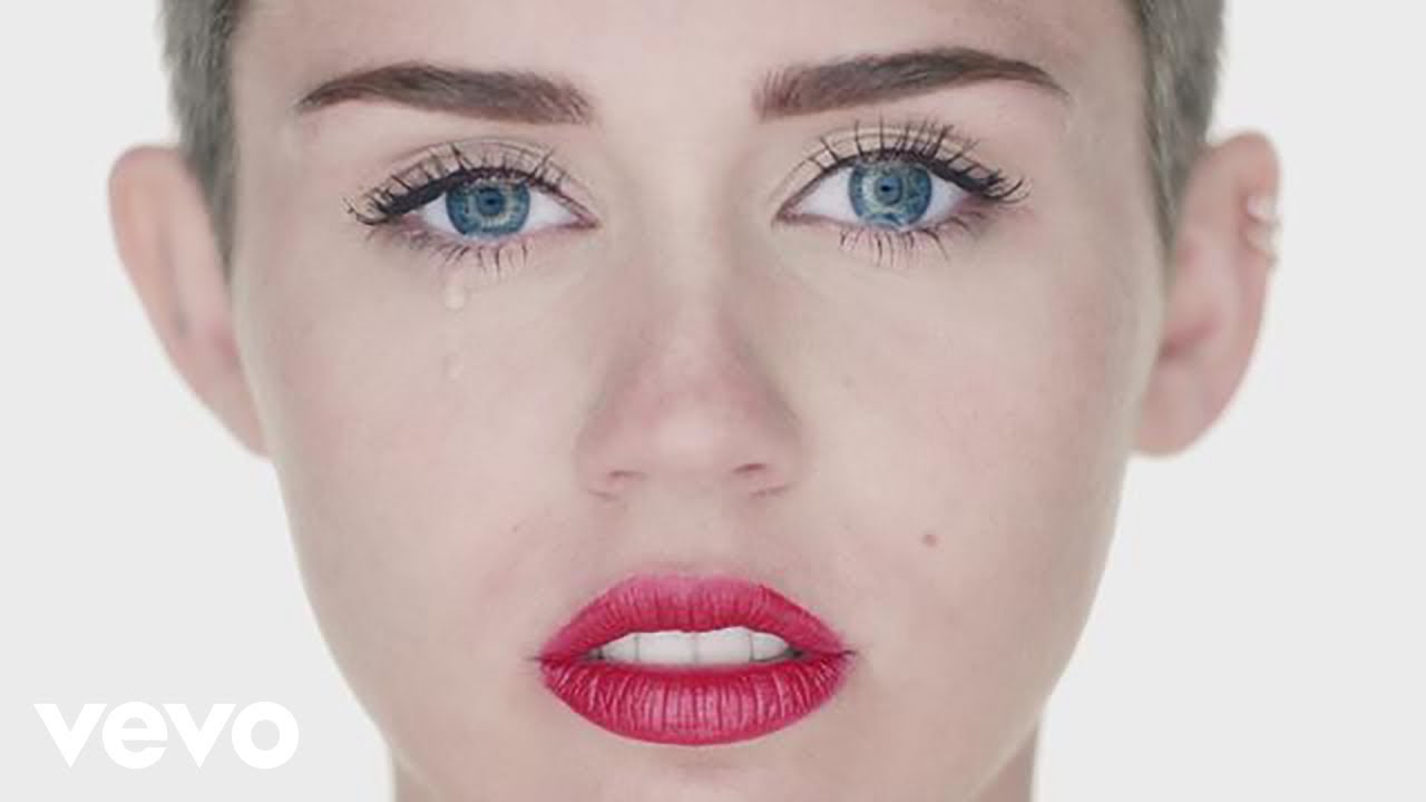 Miley Cyrus Wrecking Ball official music video