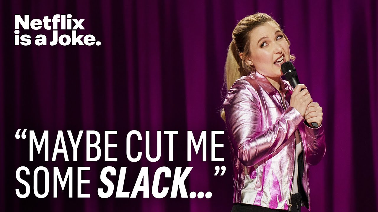 Taylor Tomlinson stand-up comedy on stage