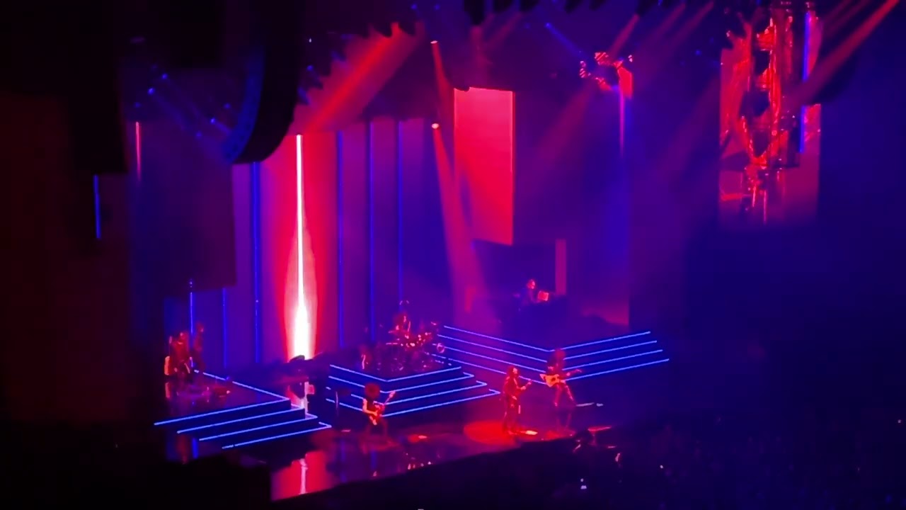 Lenny Kravitz performing in Berlin 2025