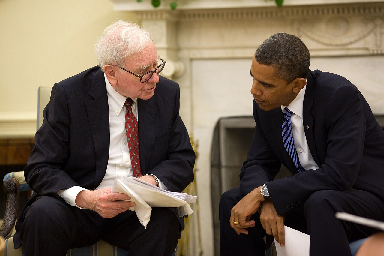 Warren Buffett with President Obama in 2010