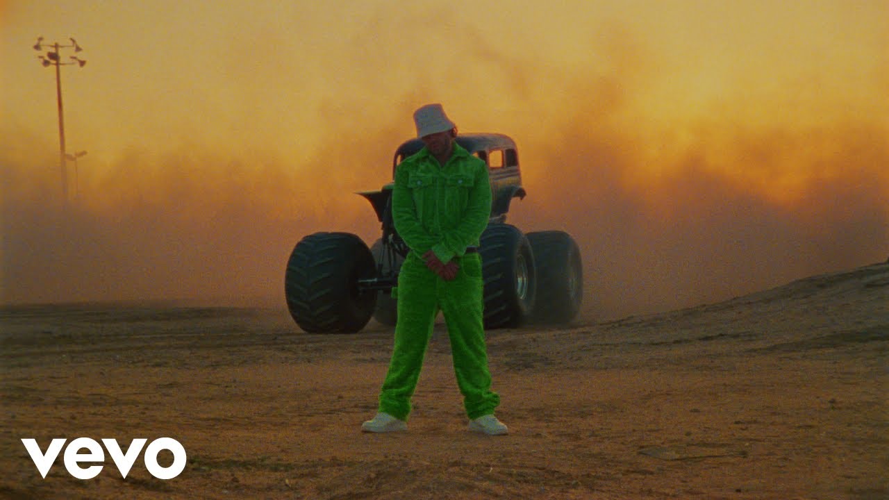 Feid in the Castigo music video